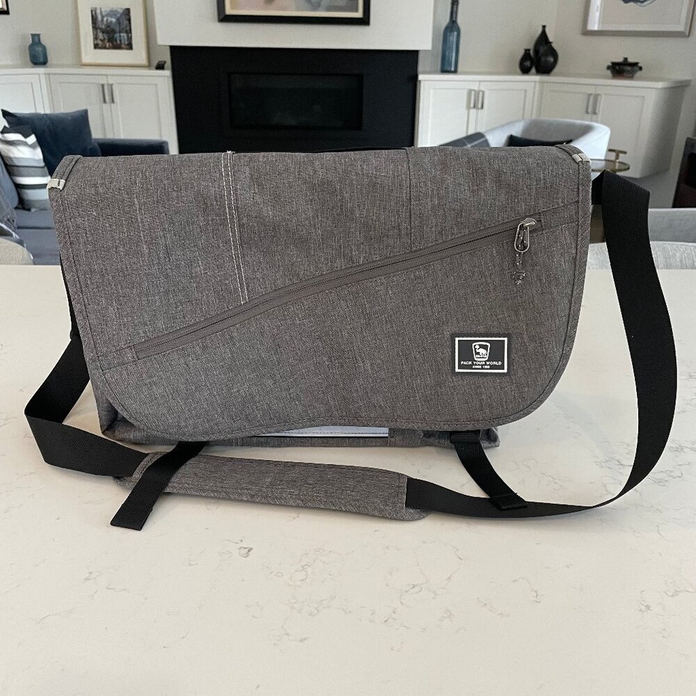 OIWAS Pack the World Waterproof Laptop Messenger Bag Grey + Black Sz OS NWOT
